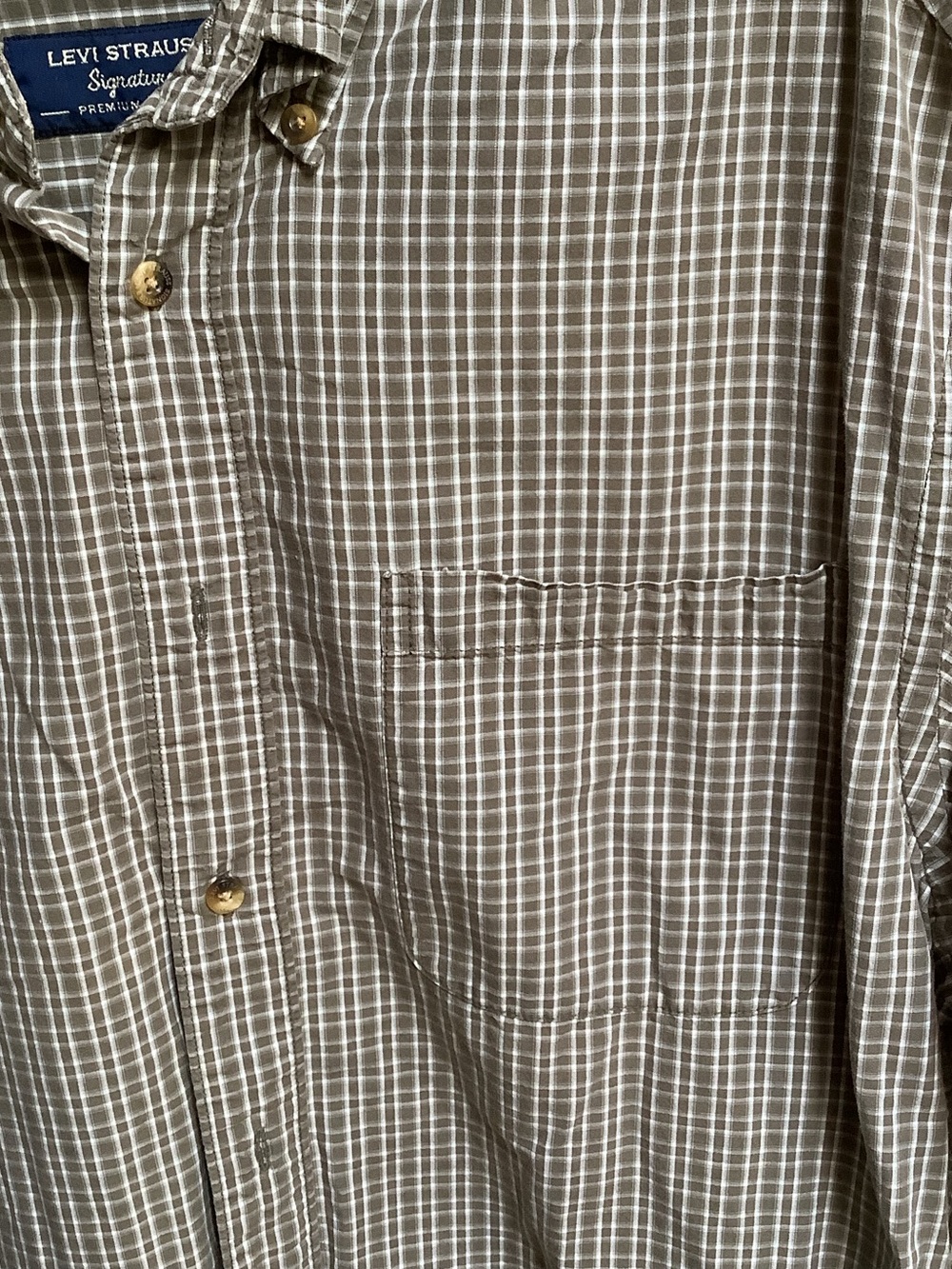 LEVI’S MEN’S TAUPE AND CREAM PLAID BUTTON DOWN SHIRT